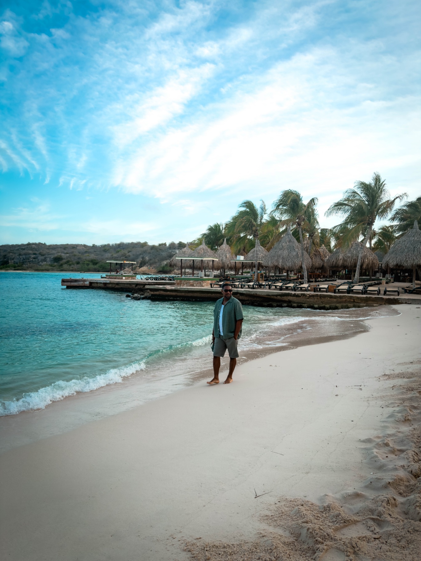 BRO Men's Fashion — barefoot on Jan Thiel beach